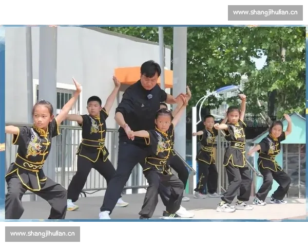 以武育德强身健体传承文化的现代武术学校培养青少年全面发展